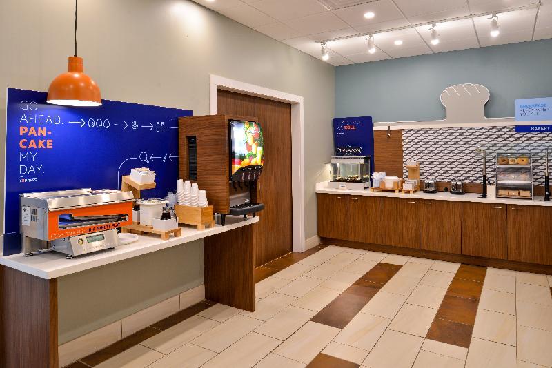 Holiday Inn Express Melbourne West By Ihg West Melbourne Eksteriør billede